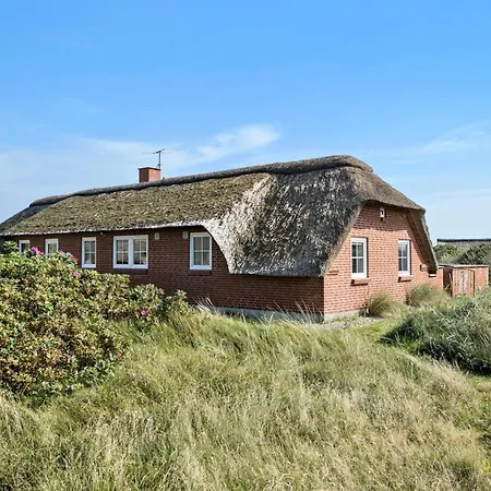 5 Bedroom Cozy In Ringkobing Holiday home *