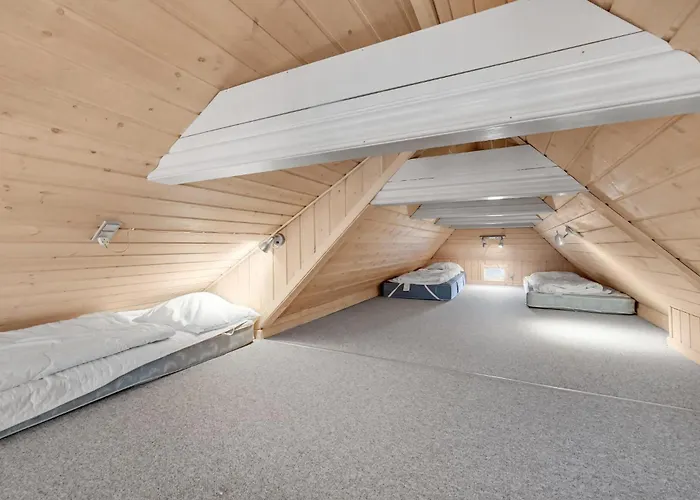 5 Bedroom Cozy In Ringkobing * リンケビング