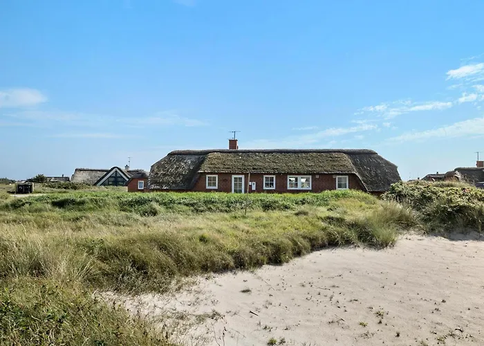 5 Bedroom Cozy In Ringkobing 別荘 リンケビング